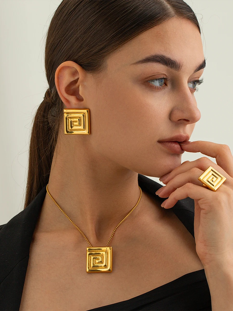Lise Vierkante Geometrische Statement Ring Goud