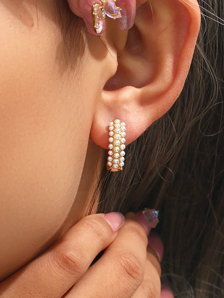 Liselot Parel Huggie Hoops Goud
