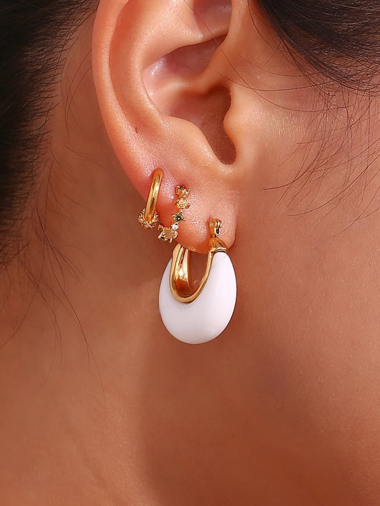 Carmen Witte Acryl Oorbellen Goud - Rosa Jewels