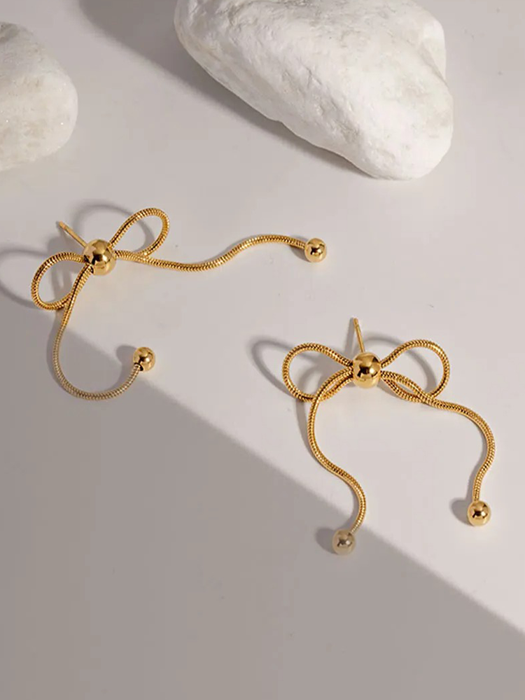 Sabrina Strikjes Oorbellen - Rosa Jewels