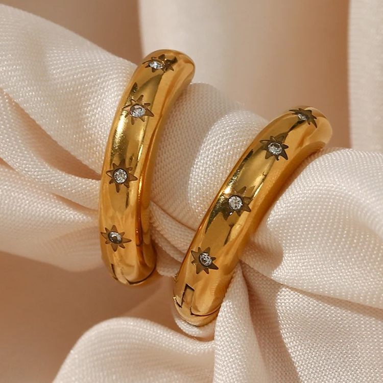 Sadie Star Hoops - Rosa Jewels