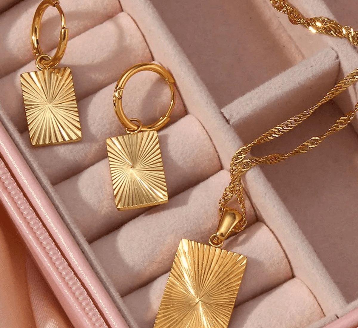 Stella Charm Ketting - Rosa Jewels