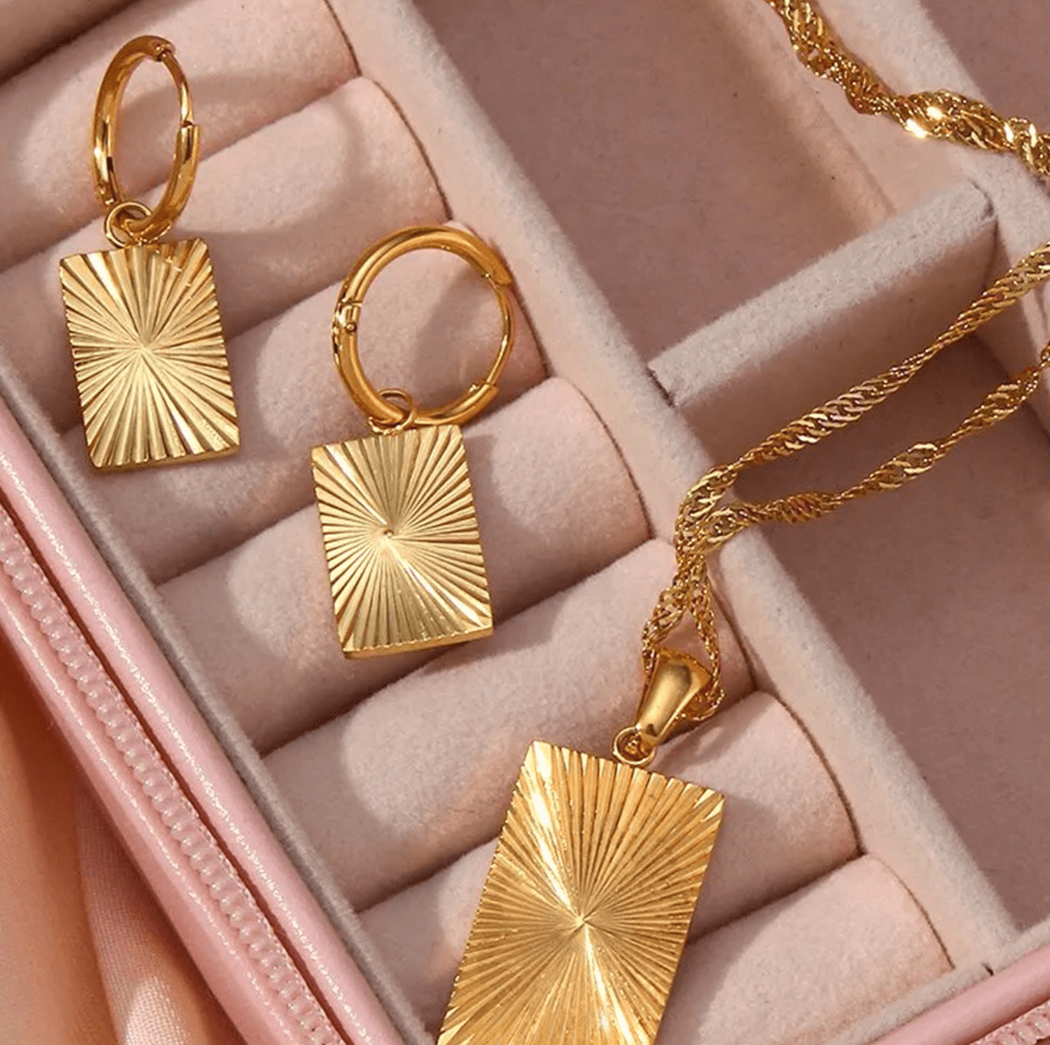 Stella Charm Ketting - Rosa Jewels