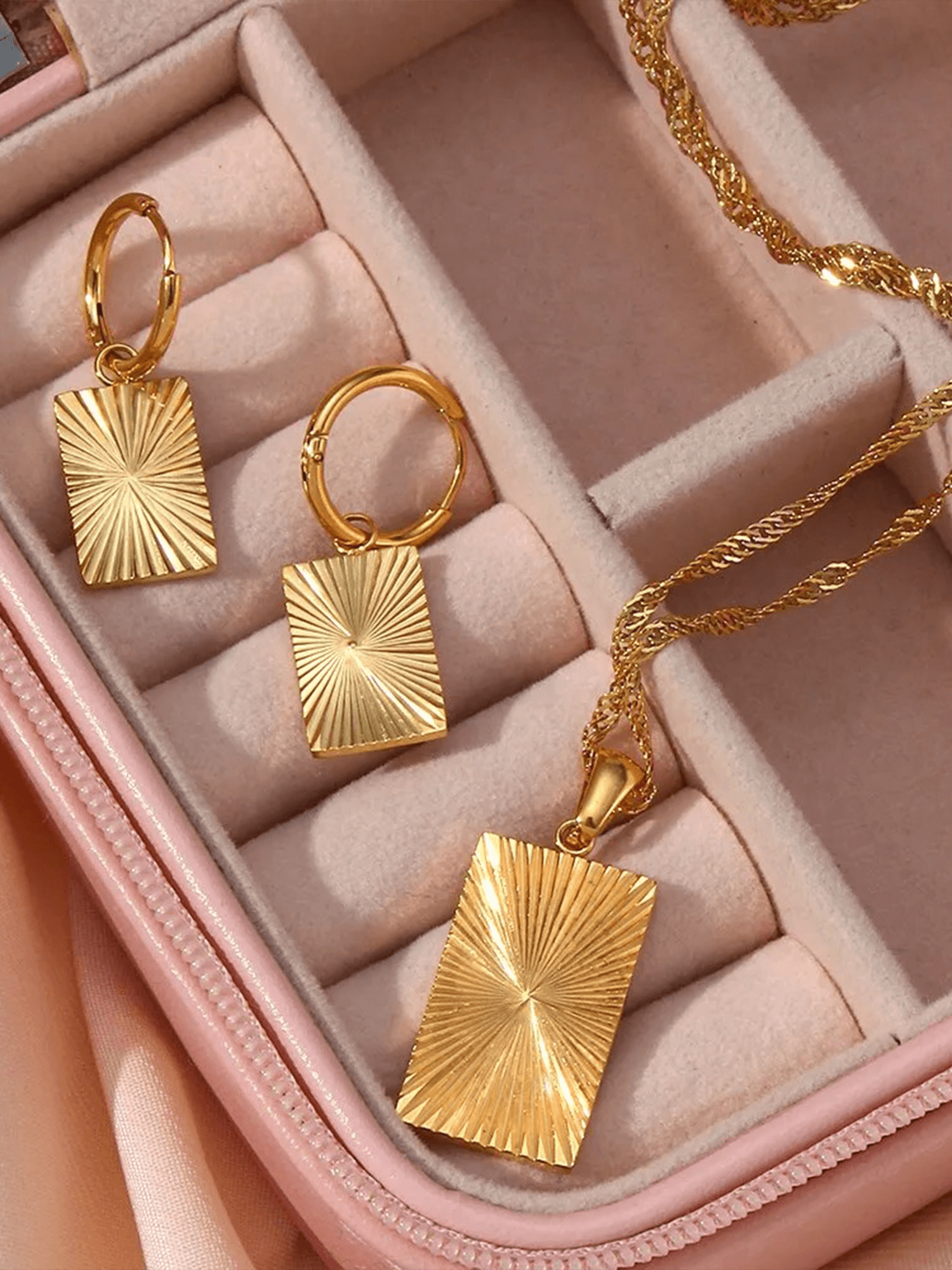 Stella Charm Ketting - Rosa Jewels