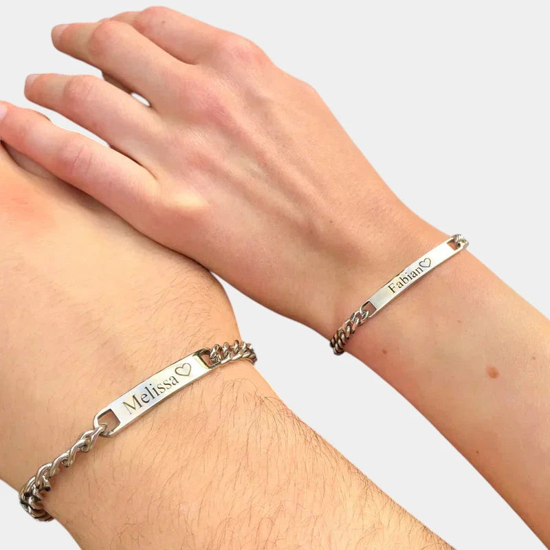 Virelle-Armbanden-Virelle | Koppel Armbanden – Graveerbare Plaat, Gepolijste Afwerking, Tijdloos Cadeau