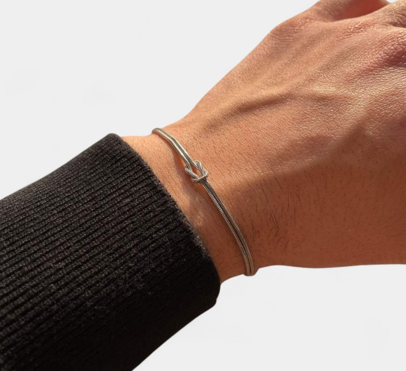 Virelle-Bracelet-Virelle Knooparmband - Minimalistische armband met elegant detail