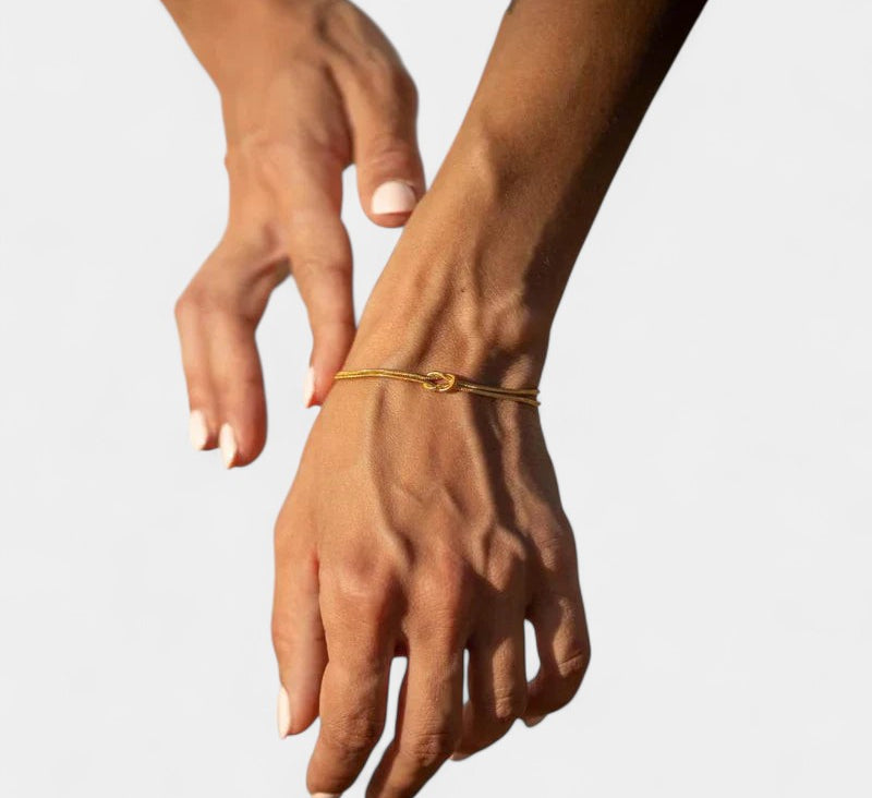 Virelle-Bracelet-Virelle Knooparmband - Minimalistische armband met elegant detail