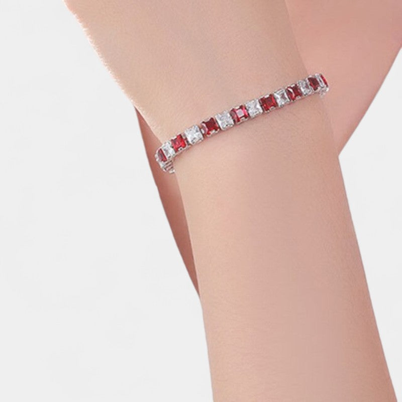 Virelle-Bracelet-Virelle Tennis chain bracelet - Elegante armband met schitterende zirconia