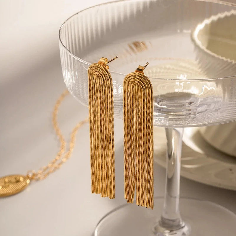 Virelle-Earrings-Virelle | Damesoorbellen – Lange Kwastjes, Elegant Design, Lichtgewicht
