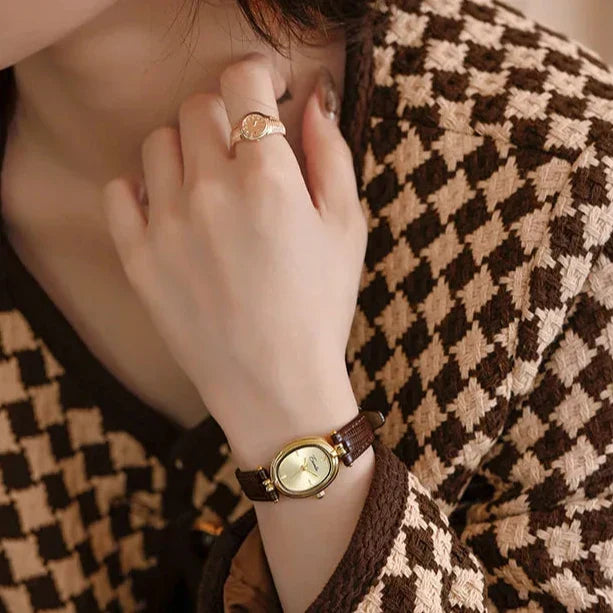 Virelle-Horloges-Virelle | Dames Horloge – Slank Kastontwerp, Leren Bandje met Textuur