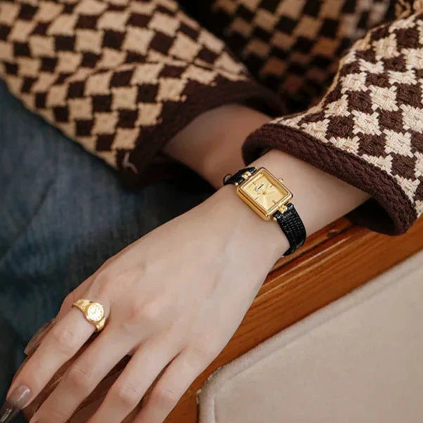 Virelle-Horloges-Virelle | Dames Horloge – Slank Kastontwerp, Leren Bandje met Textuur