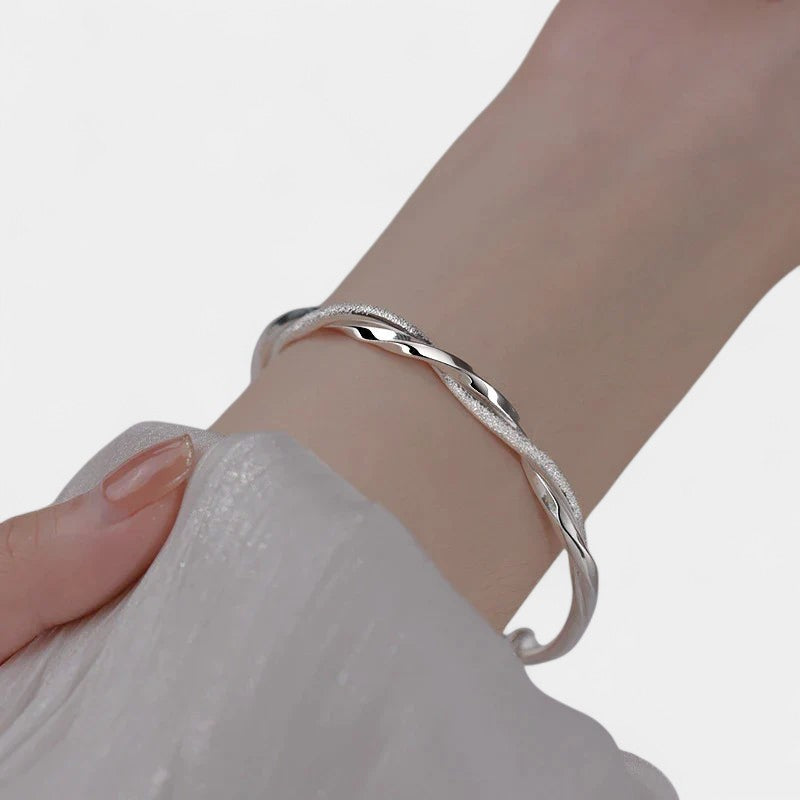 Virelle-Jewelry Bracelet Bangle-Virelle dual bangle bracelet - Stijlvolle gevlochten zilveren armband