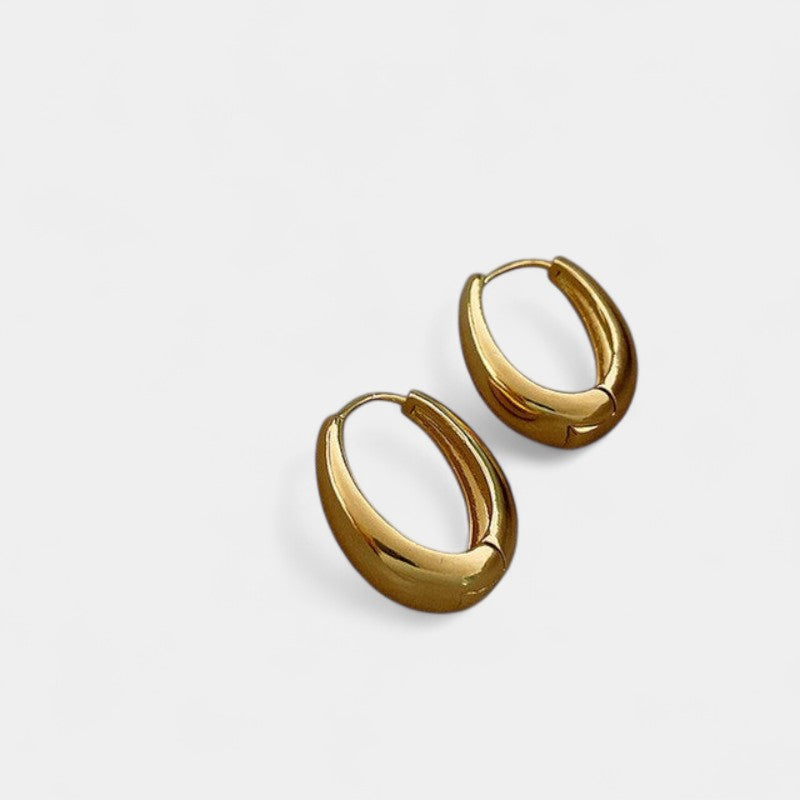 Virelle-Jewelry Earring Hoop-Virelle Oorbellen - Tijdloze gouden hoops voor elke gelegenheid