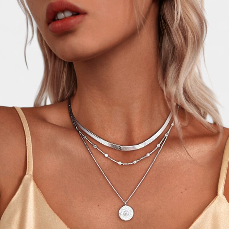 Virelle-Jewelry Necklace-Virelle Ketting - Gelaagde zilveren choker set voor vrouwen