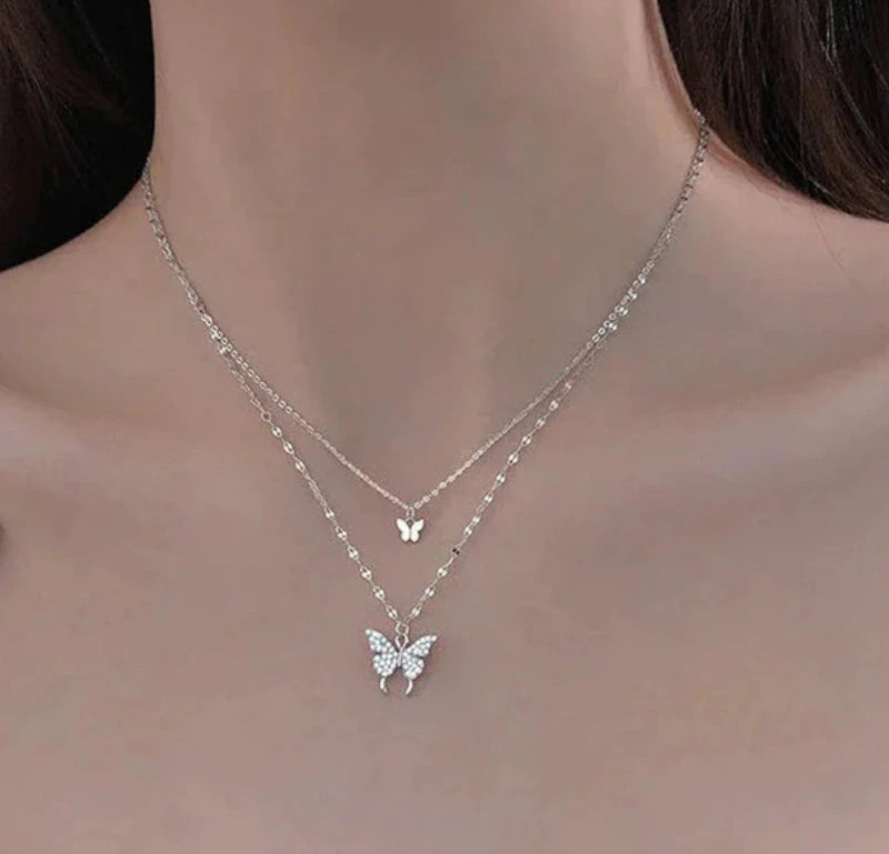Virelle-Jewelry-Virelle | Dames Ketting Set – Zilver, Dubbele Ketting, Glanzende Vlinderhanger