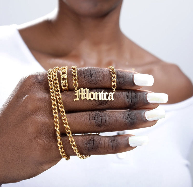 Virelle-Necklace-Virelle | Dames Halsketting – Gepersonaliseerde Naam, Fijn Scriptontwerp