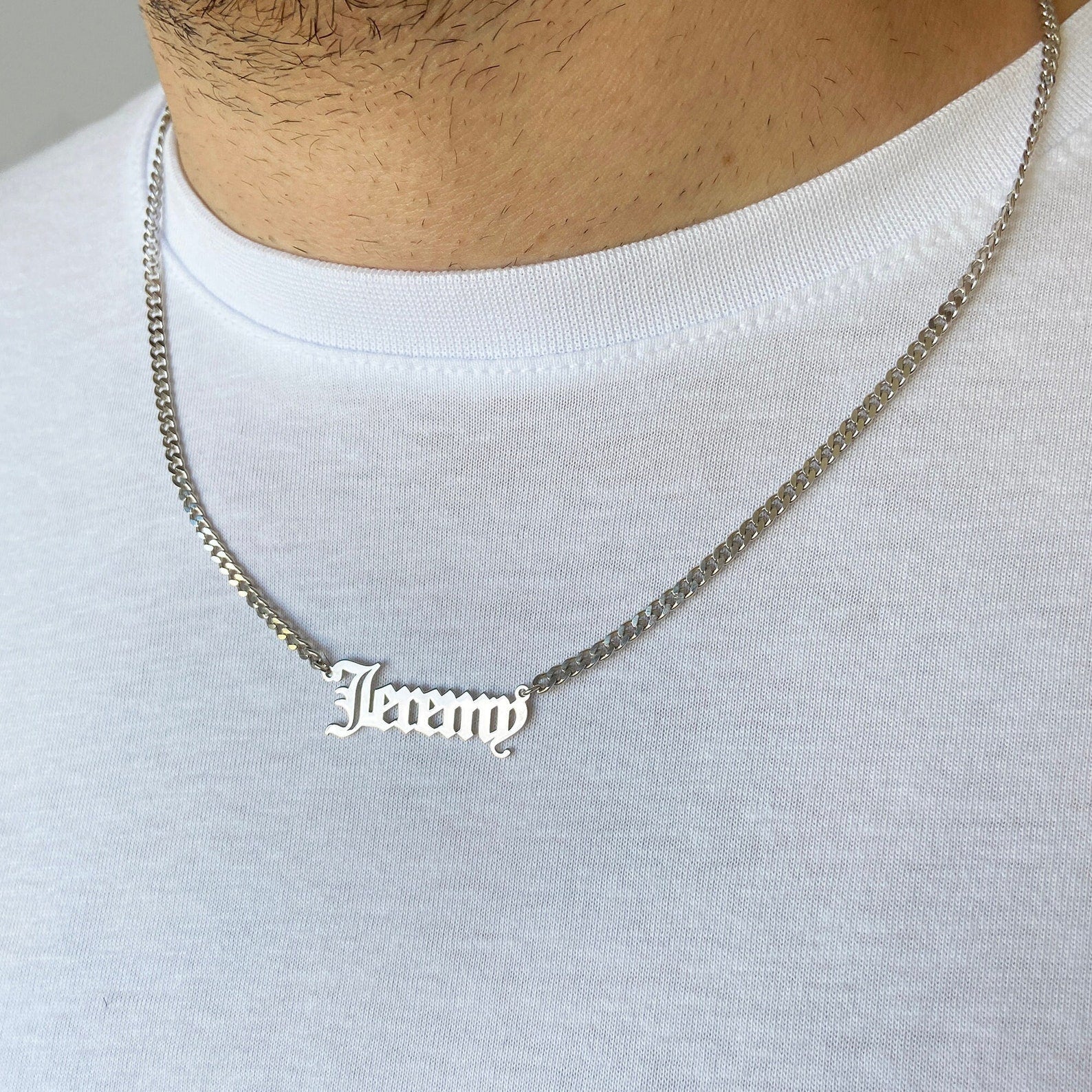 Virelle-Necklace-Virelle | Dames Halsketting – Gepersonaliseerde Naam, Fijn Scriptontwerp