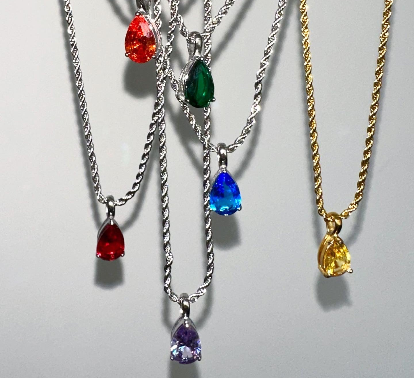 Virelle-Necklace-Virelle | Dames Ketting – Edelsteen Hanger, Geboortesteen Ontwerp, Fijne Verstelbare Ketting