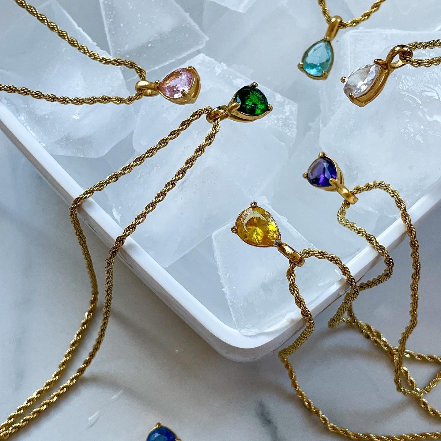 Virelle-Necklace-Virelle | Dames Ketting – Edelsteen Hanger, Geboortesteen Ontwerp, Fijne Verstelbare Ketting