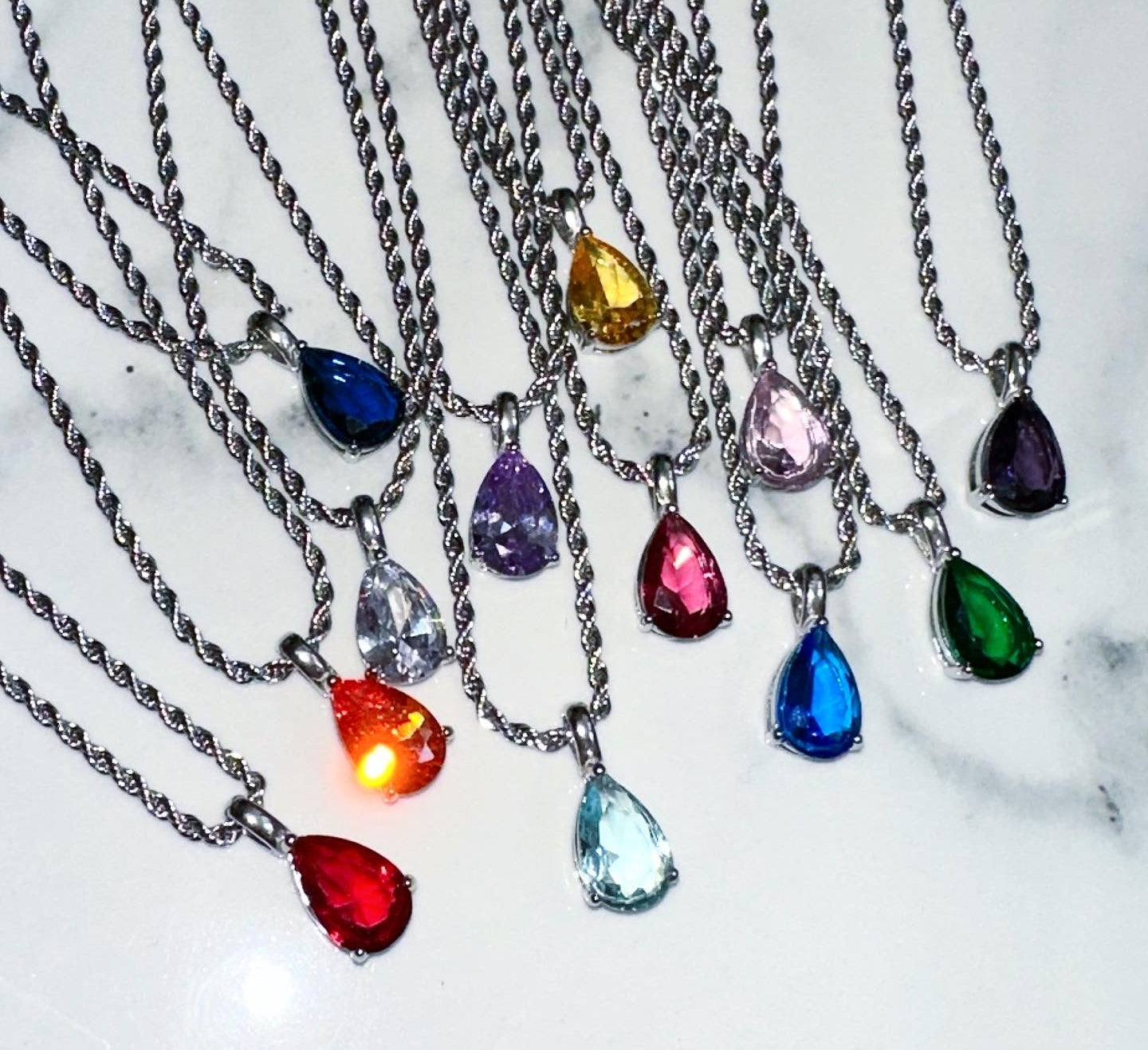 Virelle-Necklace-Virelle | Dames Ketting – Edelsteen Hanger, Geboortesteen Ontwerp, Fijne Verstelbare Ketting