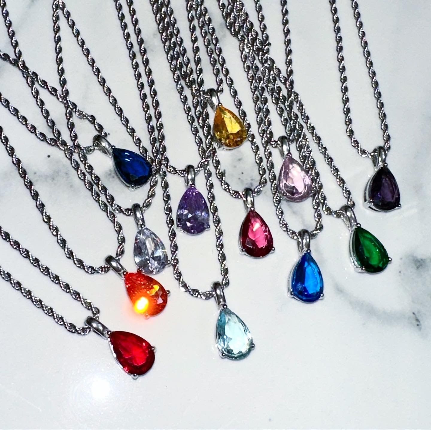 Virelle-Necklace-Virelle | Dames Ketting – Edelsteen Hanger, Geboortesteen Ontwerp, Fijne Verstelbare Ketting