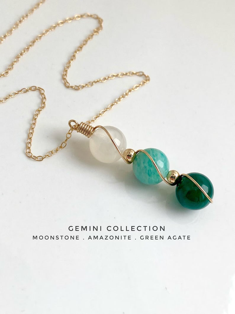 Virelle-Necklace-Virelle | Dames Ketting – Geboortesteen Siersteen, Bolvormige Hanger, Verstelbare Ketting