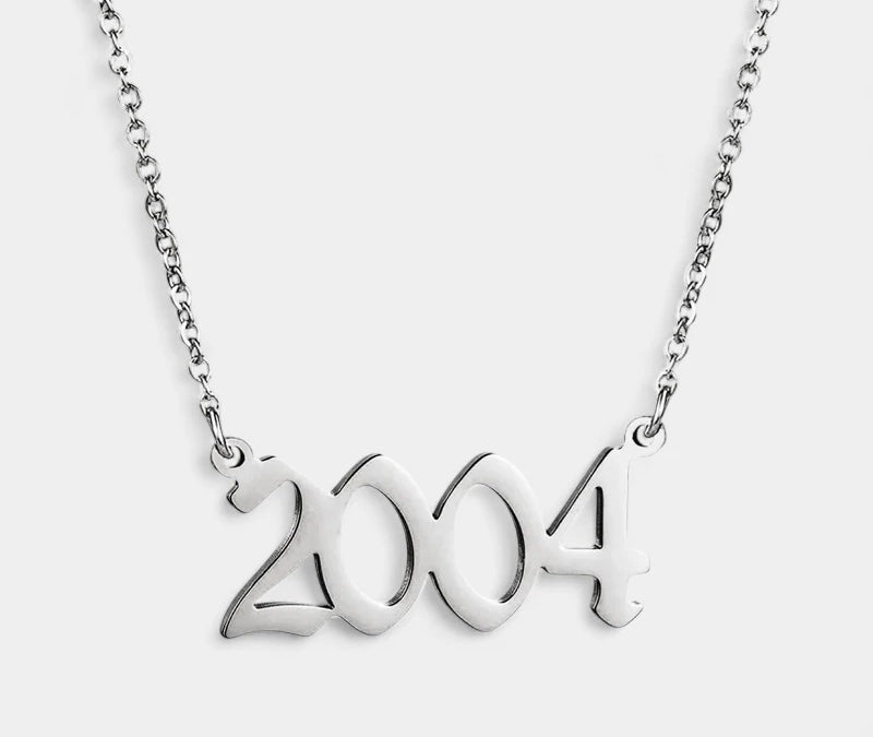 Virelle-Necklace-Virelle | Damesketting – Gepersonaliseerde Jaarhanger, Fijne Schakelketting, Verstelbare Lengte