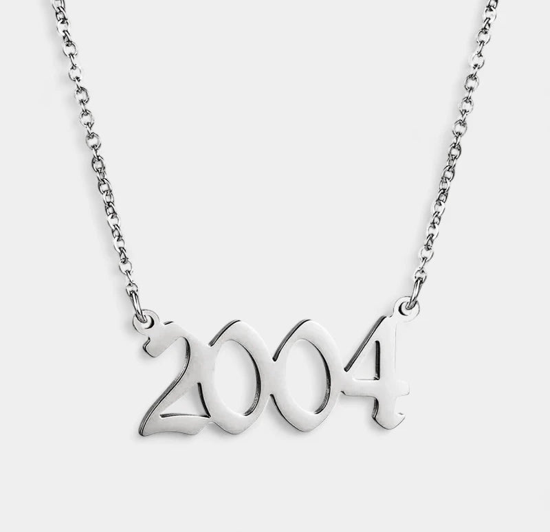 Virelle-Necklace-Virelle | Damesketting – Gepersonaliseerde Jaarhanger, Fijne Schakelketting, Verstelbare Lengte