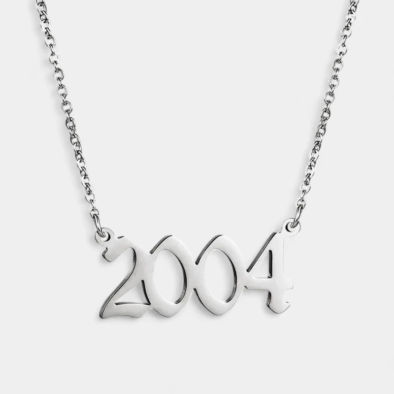 Virelle-Necklace-Virelle | Damesketting – Gepersonaliseerde Jaarhanger, Fijne Schakelketting, Verstelbare Lengte