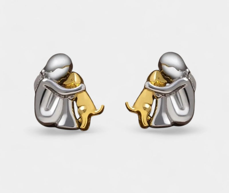 Virelle-Oorstekers-Virelle | Dames oorstekers – roestvrij staal, tweekleurig ontwerp, omhelzende figuur met hond