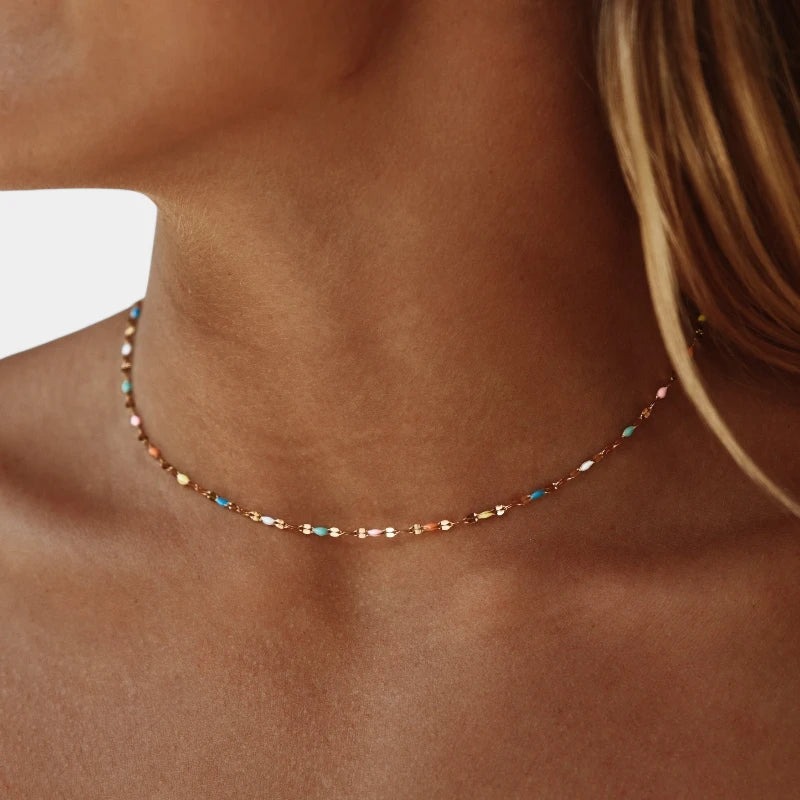 Virelle-Rainbow Gleam - €15.81-Virelle | Dames Ketting – Fijn Metaal, Subtiel Design, Tijdloos en Elegant