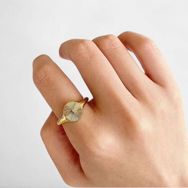 Virelle-Ring-Virelle ring - Fade wave rays texture ring van roestvrij staal