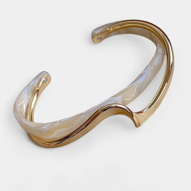 Virelle-Virelle | Dames Armband – Goud Verguld, Golfvormige Cuff, Minimalistisch Design