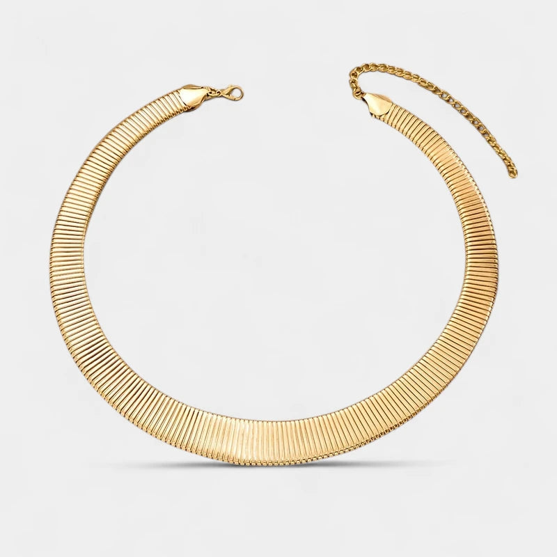 Virelle-Virelle | Dames Ketting – Gedurfde Minimalistische Geometrische Choker, Gouden Metaal met Textuur