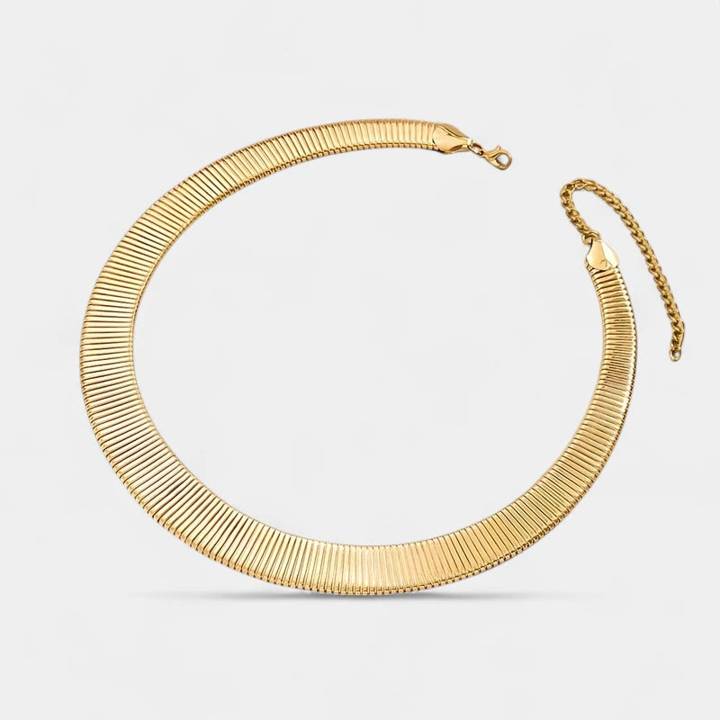 Virelle-Virelle | Dames Ketting – Gedurfde Minimalistische Geometrische Choker, Gouden Metaal met Textuur