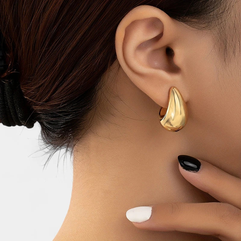 Virelle-Virelle | Dames Oorbellen – Goud Verguld, Uniek Vormgegeven, All-in-One Stijl