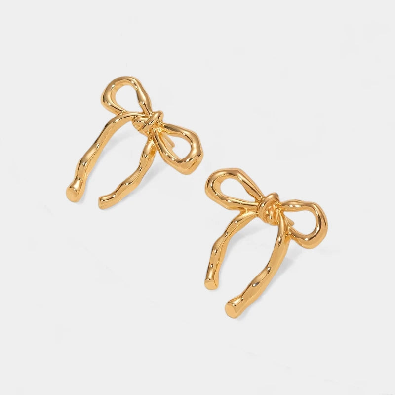 Virelle-Virelle | Dames Oorbellen – Vintage Strikje, Metaal met Roestvrijstalen Stekers, Tijdloos en Elegant