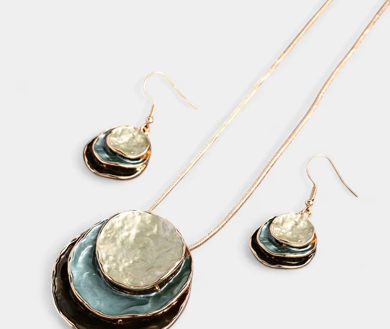 Virelle-Virelle | Dames Sieradenset – Boheemse Drie-Lagen Cirkel, Zinklegering met Gouden Emaille, Elegant Ontwerp