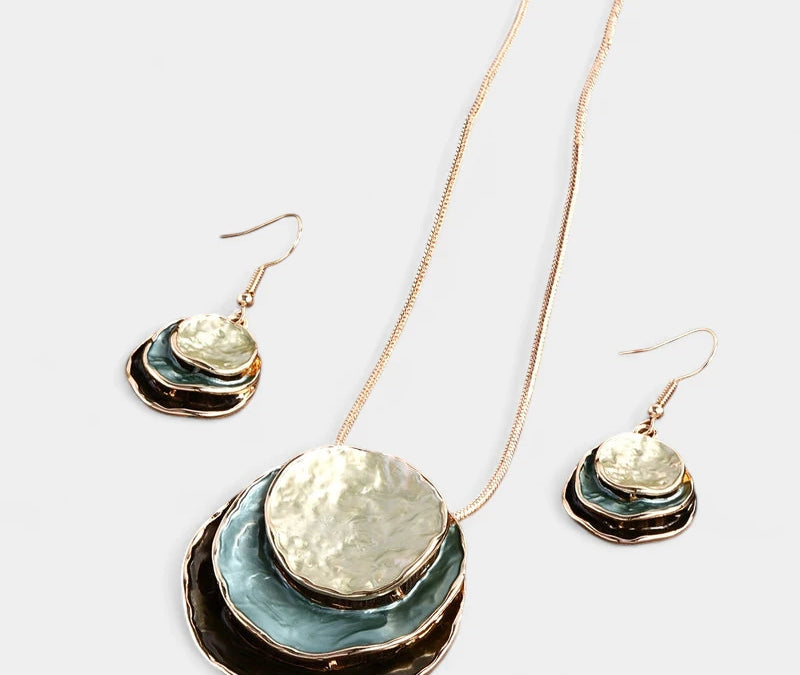 Virelle-Virelle | Dames Sieradenset – Boheemse Drie-Lagen Cirkel, Zinklegering met Gouden Emaille, Elegant Ontwerp