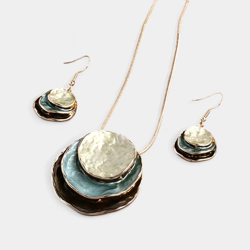 Virelle-Virelle | Dames Sieradenset – Boheemse Drie-Lagen Cirkel, Zinklegering met Gouden Emaille, Elegant Ontwerp