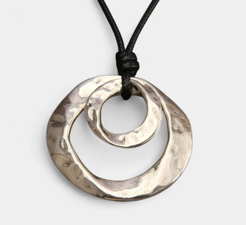 Virelle-Virelle | Unisex Hanger Ketting – Zinklegering, Geometrisch Onregelmatig Cirkelvormig, Gedraaid Patroon