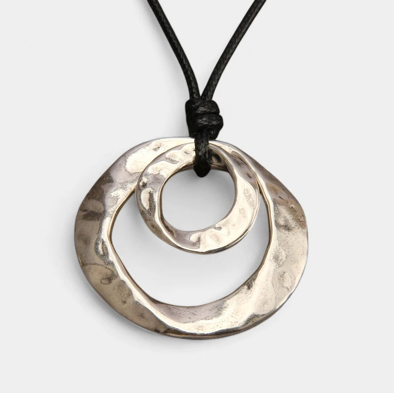 Virelle-Virelle | Unisex Hanger Ketting – Zinklegering, Geometrisch Onregelmatig Cirkelvormig, Gedraaid Patroon