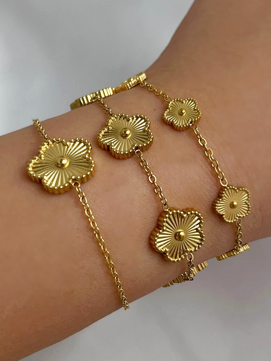 Ariane Trendy Flower Armband Goud