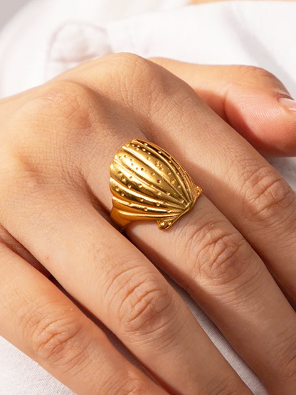 Eveline Schelp Ring Goud