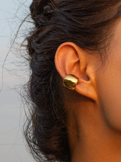 Isis Chunky Ear Cuff Goud