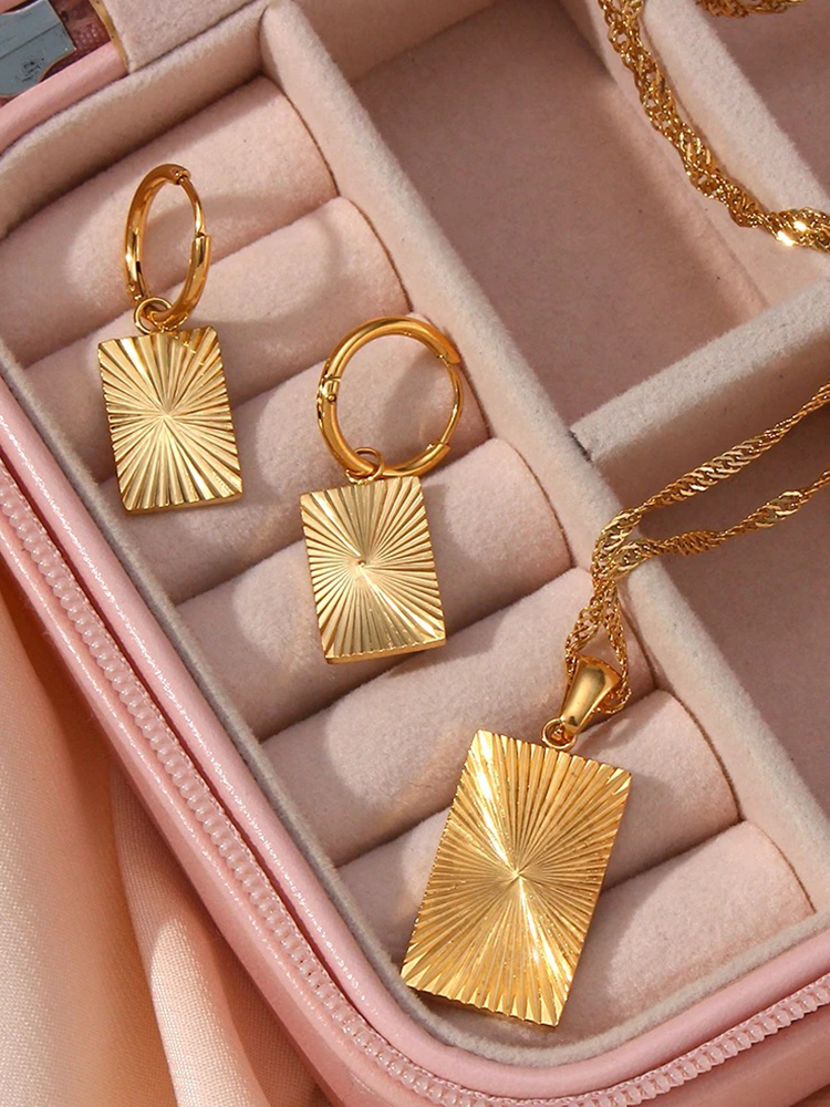 Stella Charm Ketting + Oorbellen Set Rechthoek Goud