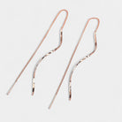 Virelle-Earrings-Virelle Oorbellen - Moderne wave bar threader oorbellen