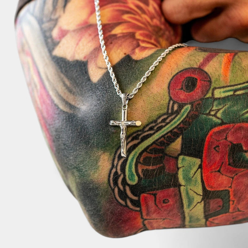 Virelle-Jewelry-Virelle | Heren Ketting – Zilverkleurige Ketting, Kruis Hanger, Gedetailleerd Design