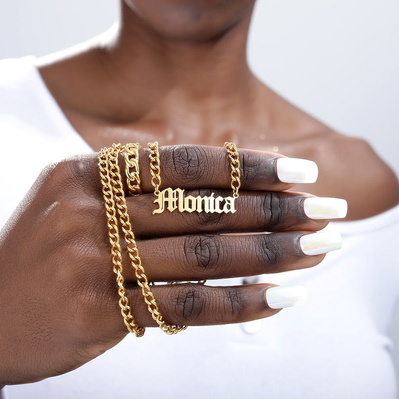 Virelle-Necklace-Virelle | Dames Halsketting – Gepersonaliseerde Naam, Fijn Scriptontwerp