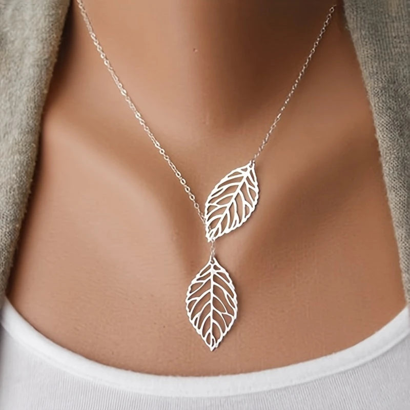Virelle-Virelle | Dames Ketting – Fijn Metaal met Maan, Ster, Ring of Blad, Minimalistisch en Elegant Design